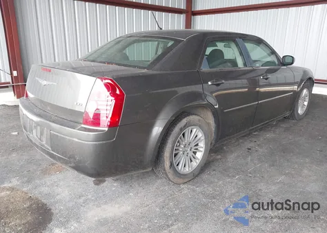 2008 Chrysler 300 Lx из США, поврежденный, VIN 2C3LA43R48H201696